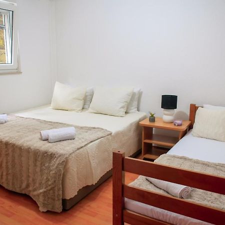 Apartment Una מוסטר מראה חיצוני תמונה