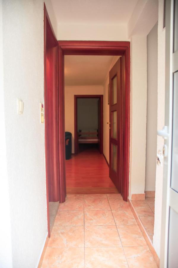 Apartment Una מוסטר מראה חיצוני תמונה